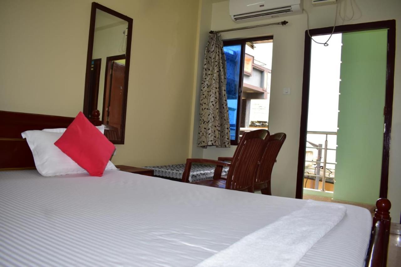 Hotel Lovely Inn ! Puri Exterior foto